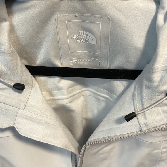 NWT Gray North Face Jacket - Picture 2 of 10